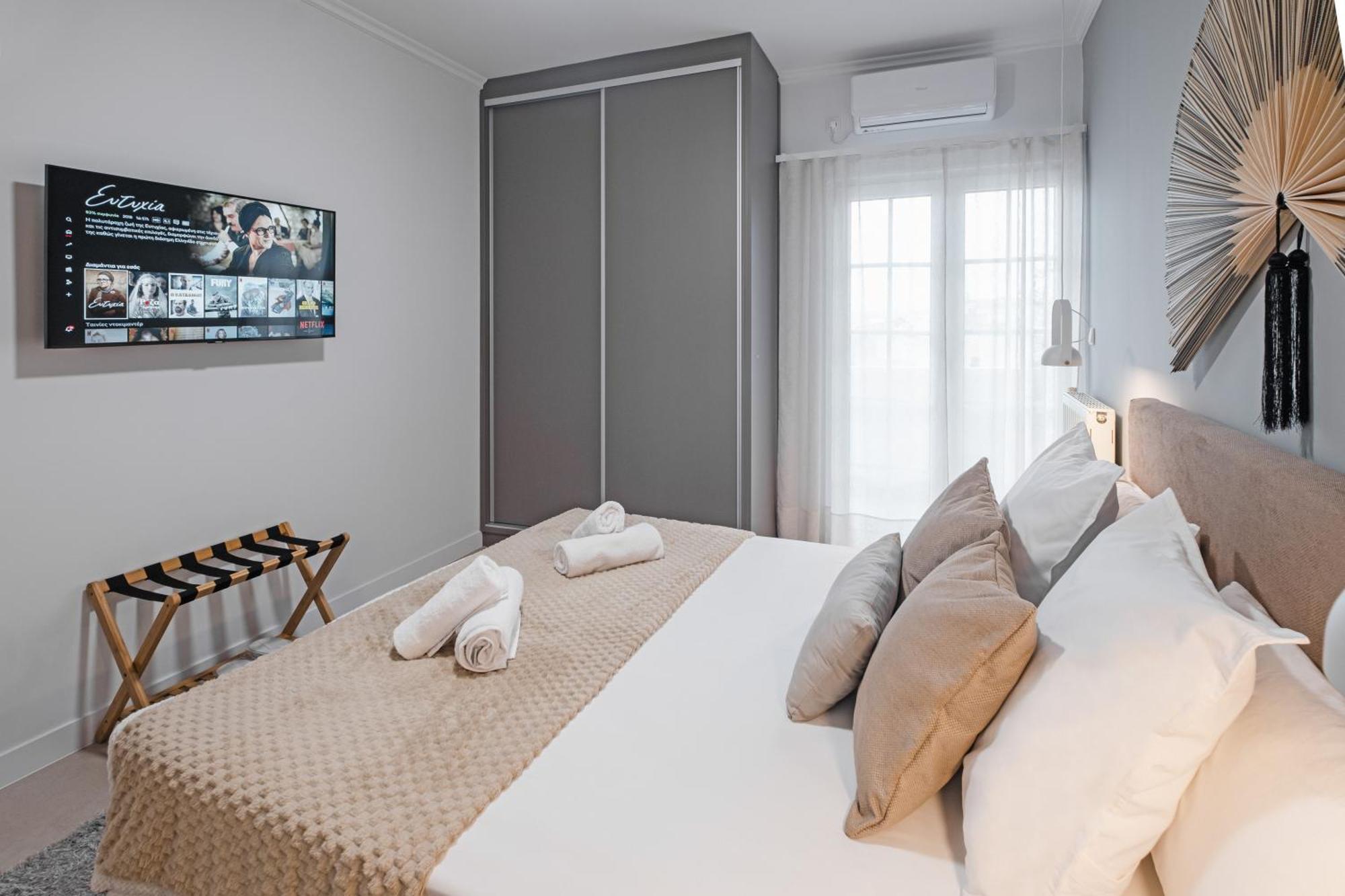 Singer Suites Kalamata - Luxury Suites Ngoại thất bức ảnh