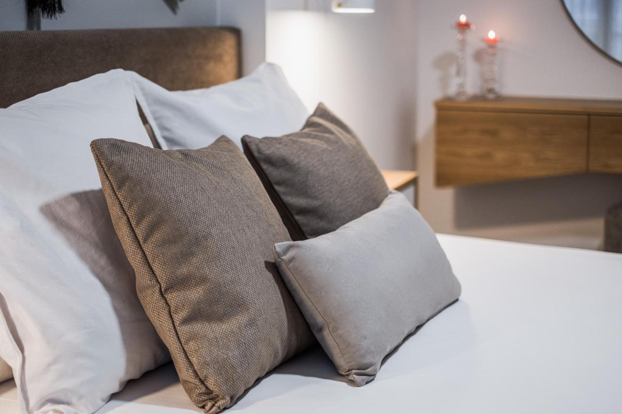 Singer Suites Kalamata - Luxury Suites Ngoại thất bức ảnh